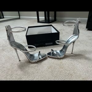 Womens Giuseppe Zonoti shoes in size 37